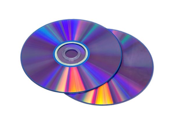 cds and dvd are another example of things made from polycarbonate